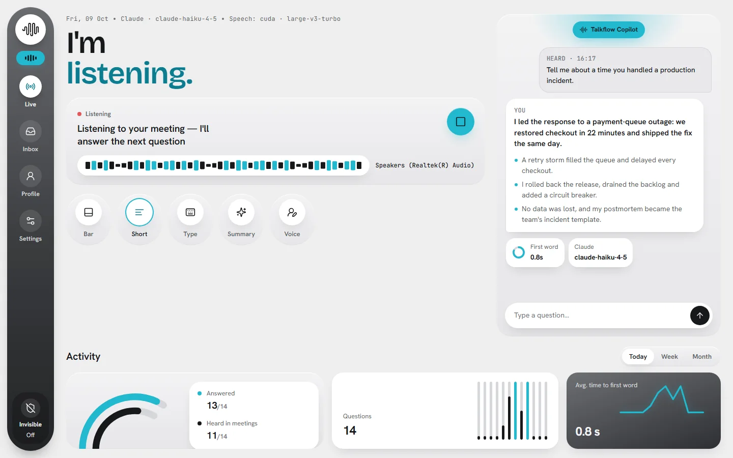 Talkflow listening to a meeting: the question it heard on the right and a first-person answer with three supporting points.